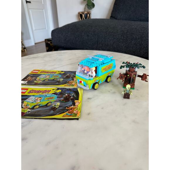 Lego Scooby Doo 75902 Set - Picture 1 of 12